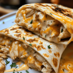 Cheesy Garlic Chicken Wraps – Easy & Flavorful Dinner Recipe