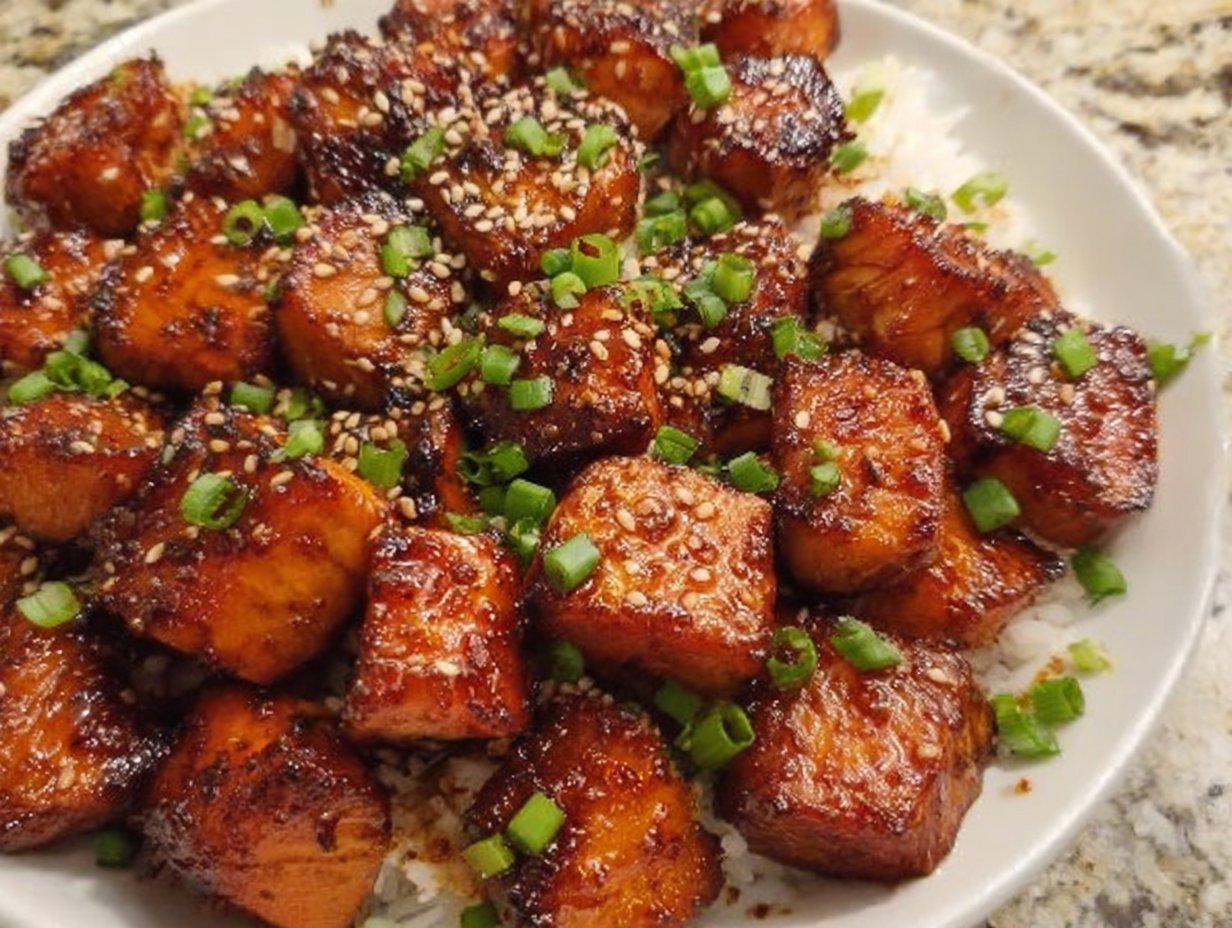 Honey Garlic Salmon Bites