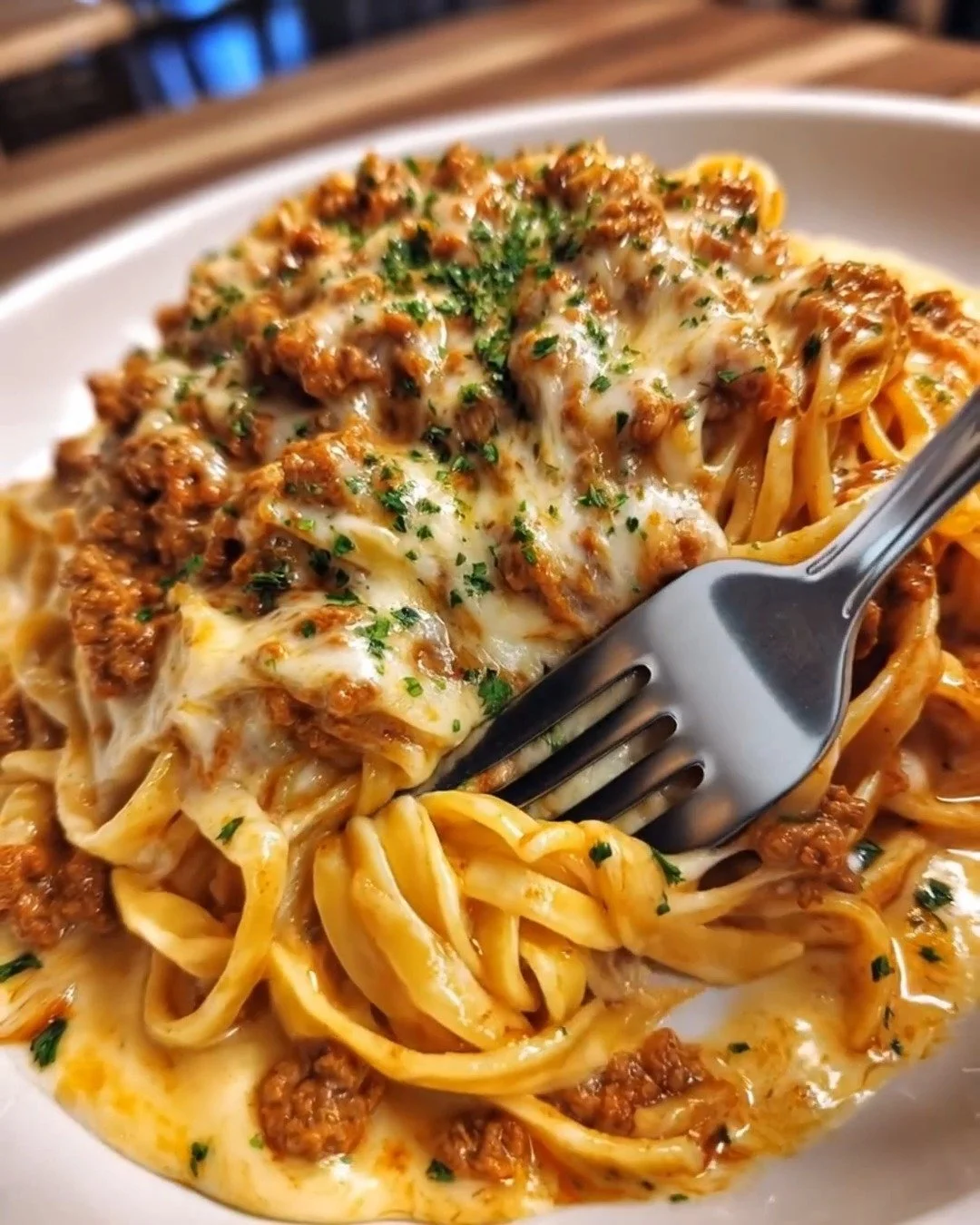 Creamy Garlic Butter Beef Linguine Recipe for Family Dinner