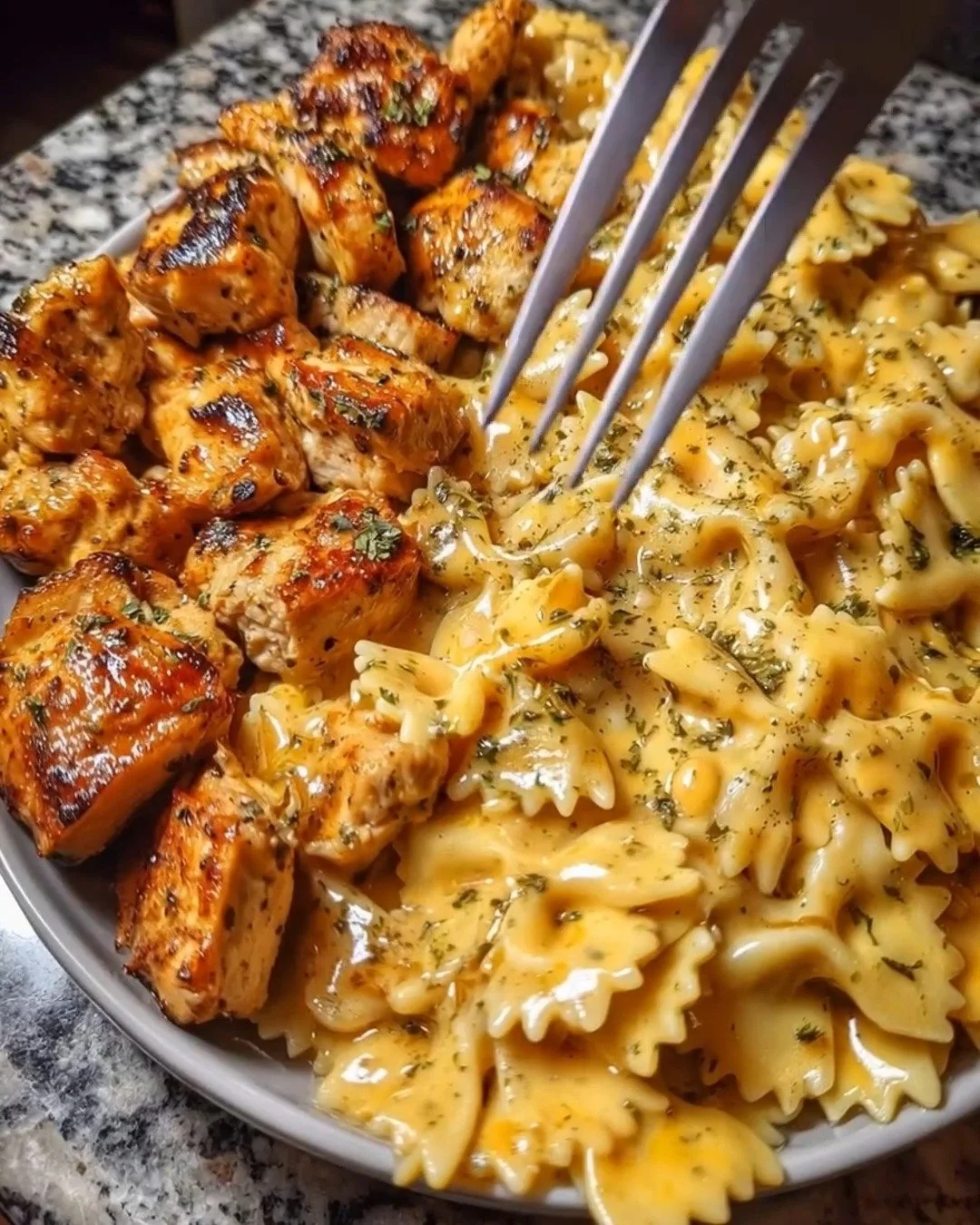 Creamy Garlic Butter Chicken Bowtie Pasta Recipe for Family Dinner