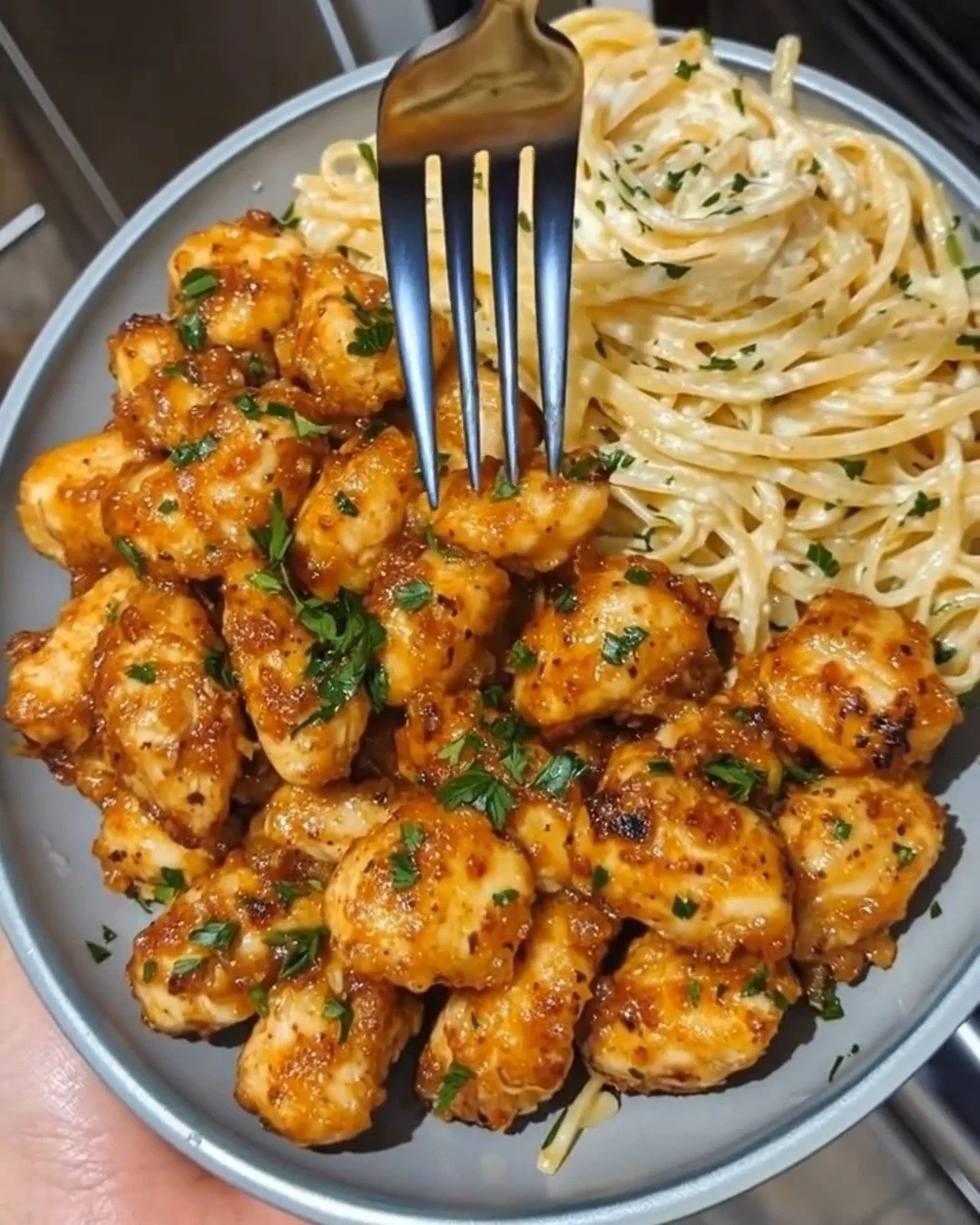 Easy Lemon Garlic Butter Chicken Bites with Linguine Recipe for Dinner